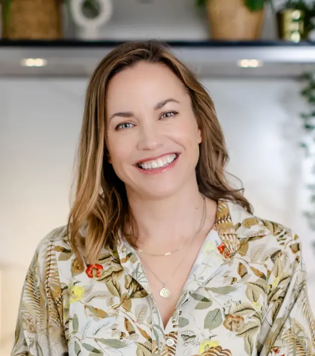 Photo of Nicola Moore